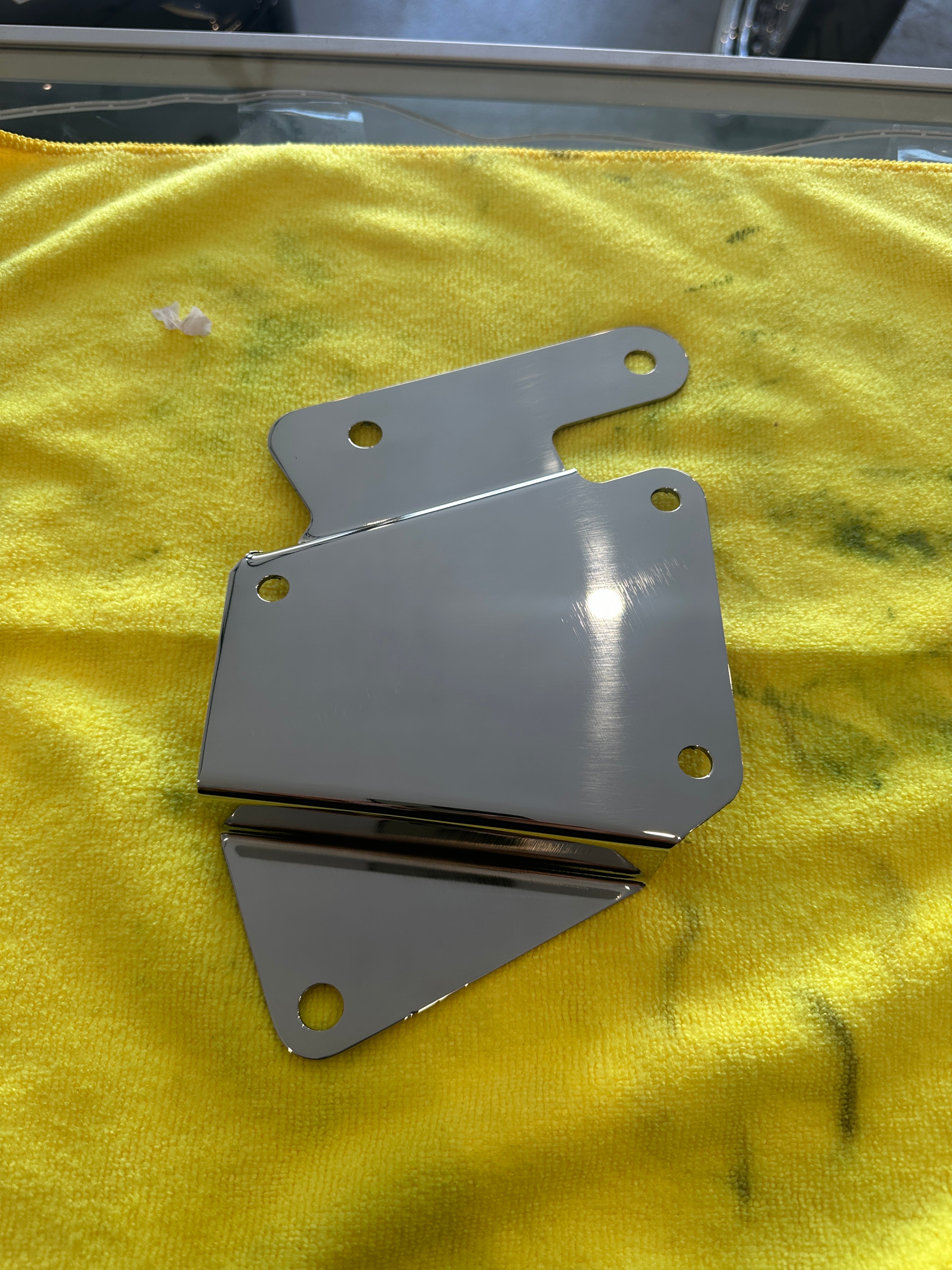 2007-2017 Softail Right Teardrop Toolbox Brackets