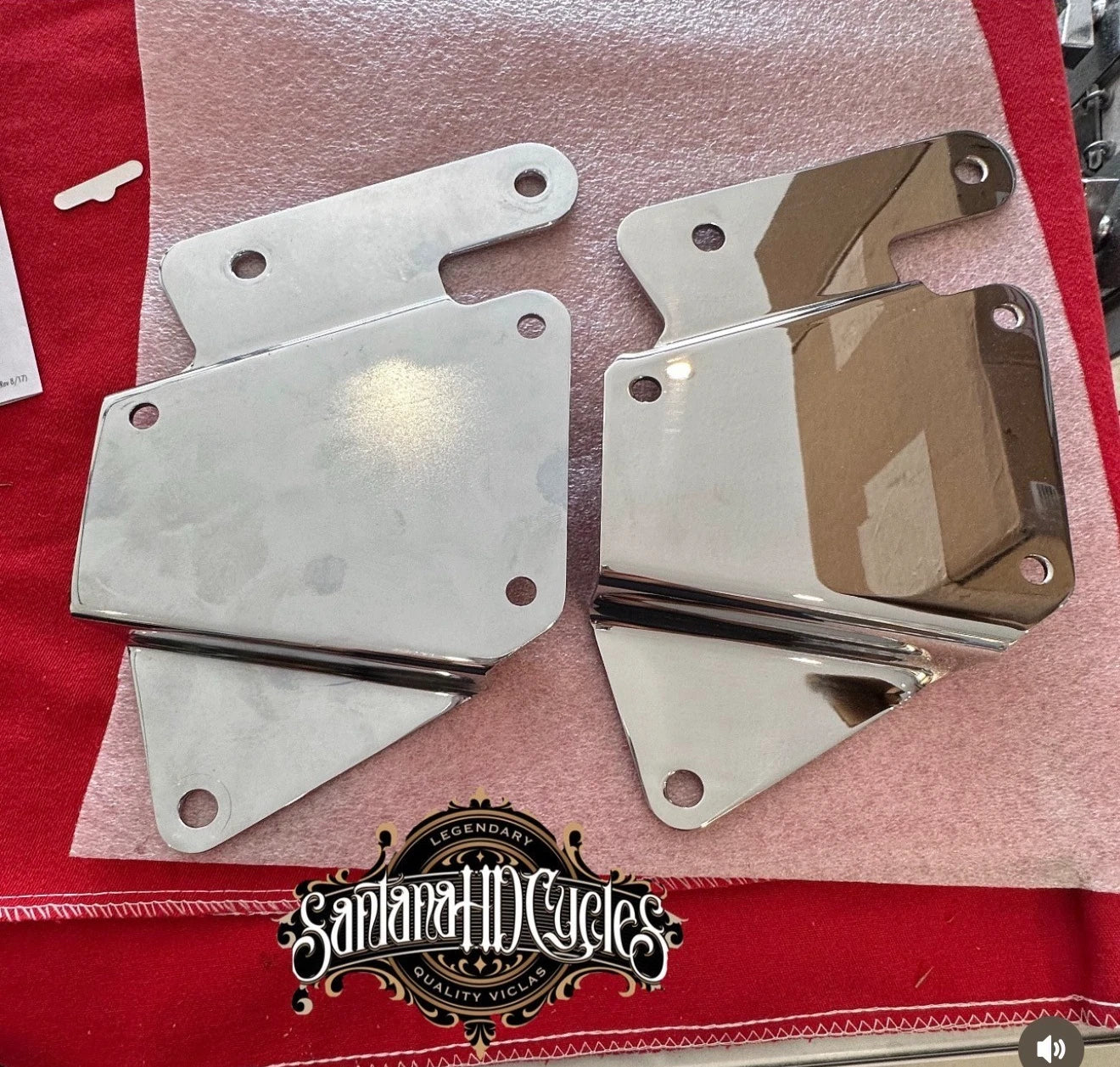 2007-2017 Softail Right Teardrop Toolbox Brackets